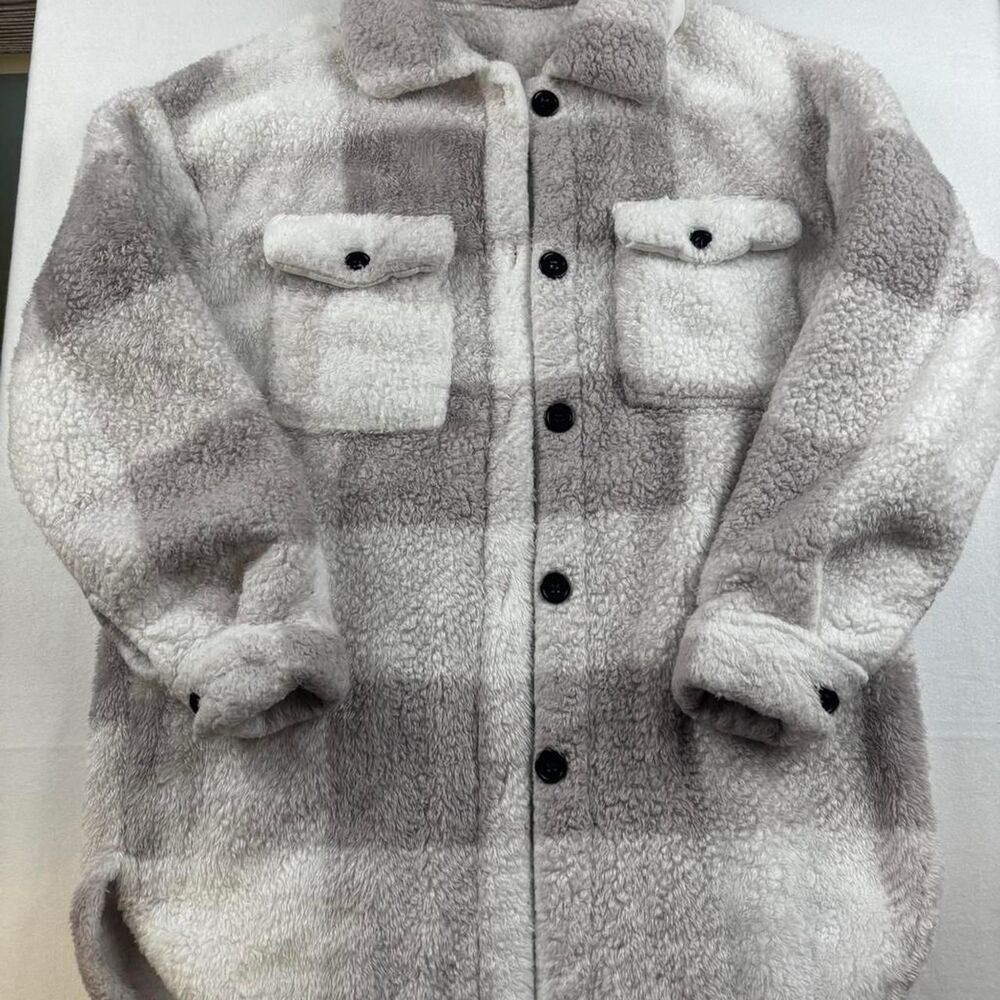 Women’s Grey & White Plaid Sherpa Jacket | Size Medium